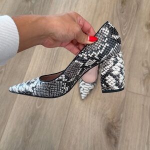 James chan snakeskin Patterned Women's block heels